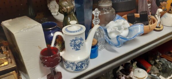 antique booth blue teapot