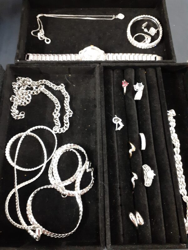 remees silver necklaces